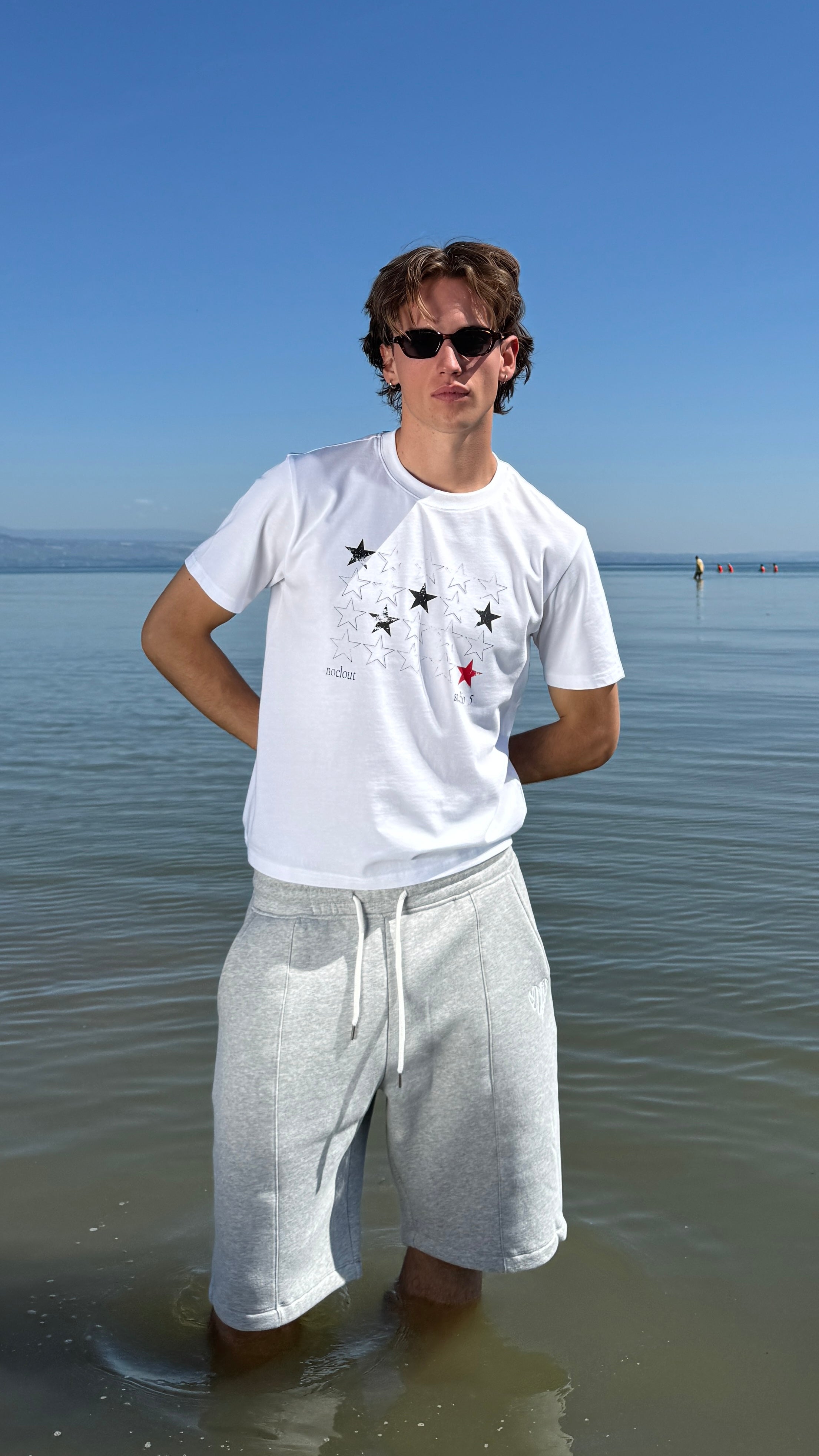 Emblema Tee
